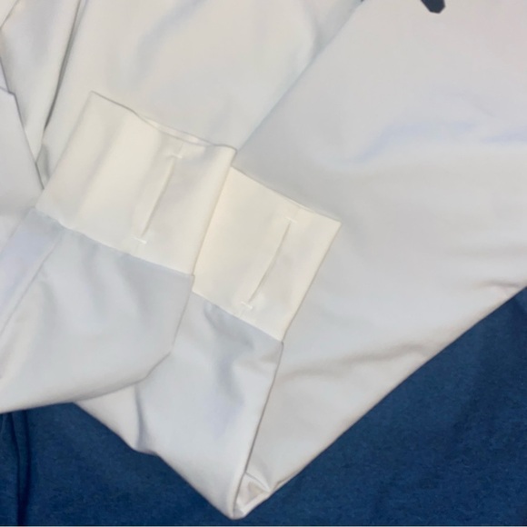 Under Armour Gore Windstopper Navy and White Hooded Jacket Women’s Size Small - Picture 10 of 13